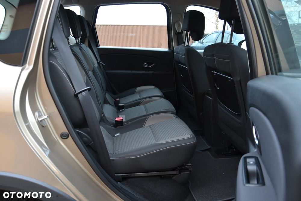 Renault Scenic dCi 110 Xmod Paris - 32