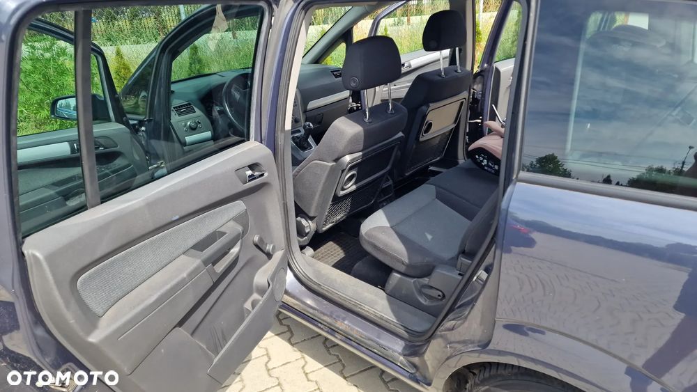 Opel Zafira 1.8 - 8
