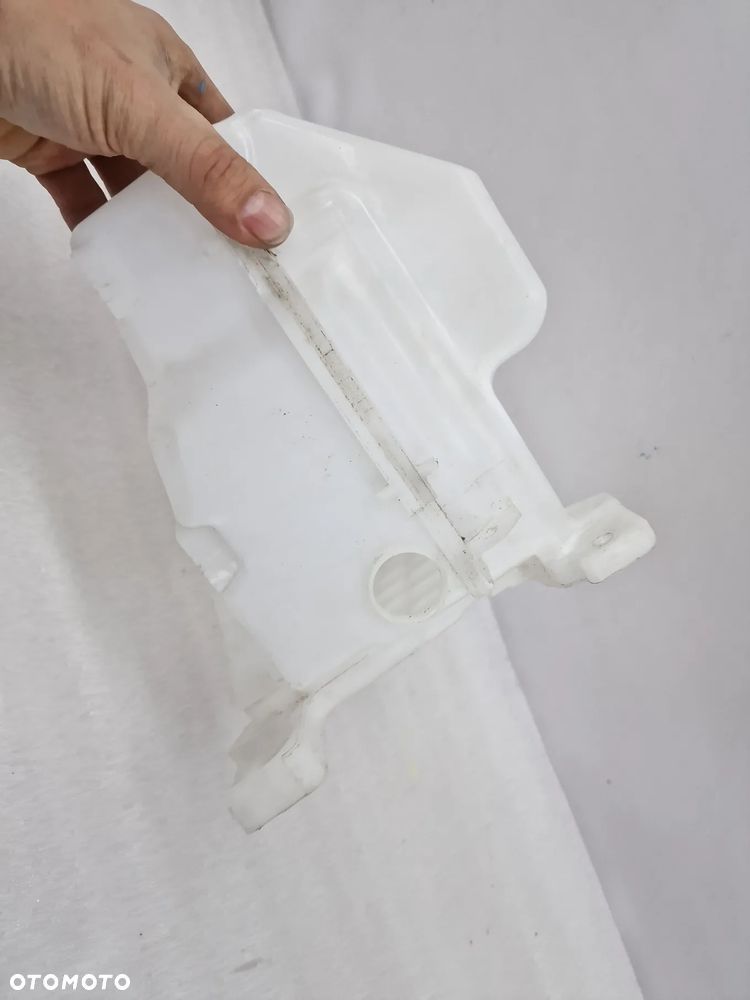 SKODA KAMIQ / SKODA SCALA / AUDI A1 II / VW POLO VI 2G0 17- ZBIORNICZEK SPRYSKIWACZY , NR 2Q0955453G , NR AUKCJI ZS27 - 4