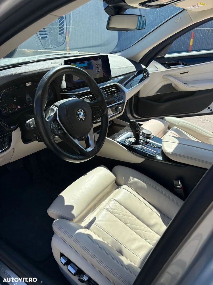 BMW Seria 5 540d xDrive AT MHEV - 14