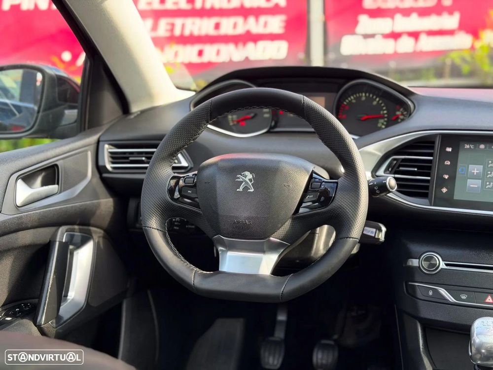 Peugeot 308 1.6 BlueHDi Active J17 - 15
