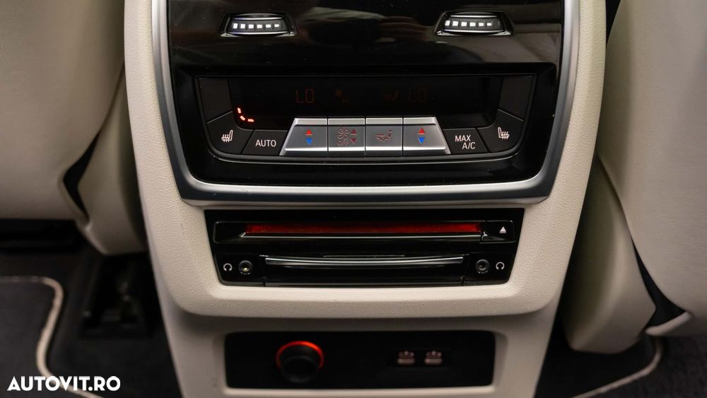 BMW X7 - 29