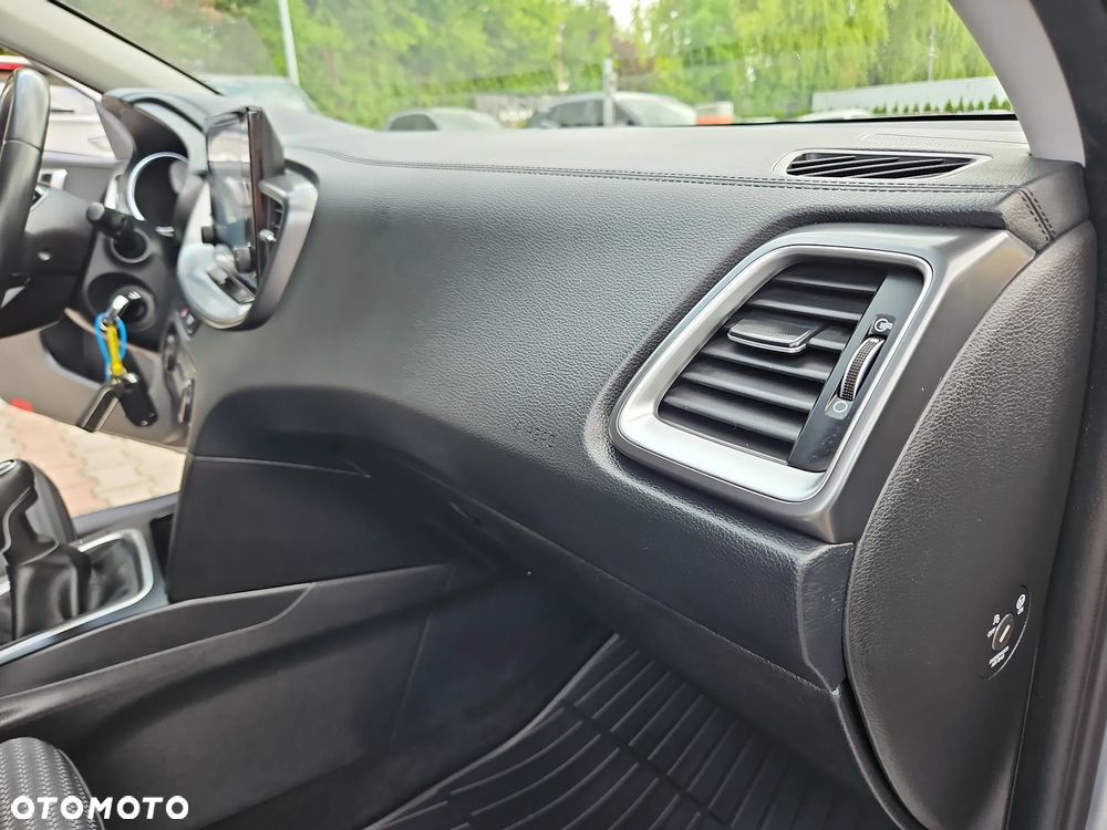 Kia Ceed 1.5 T-GDI M - 28