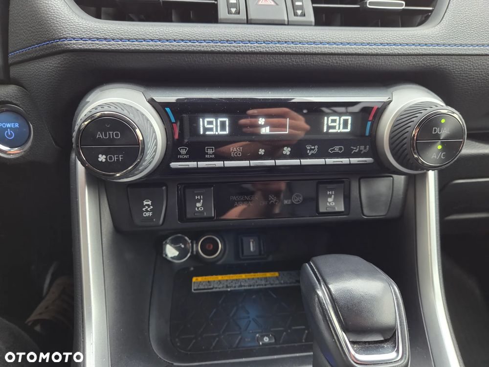 Toyota RAV4 2.5 Hybrid Selection 4x4 - 15