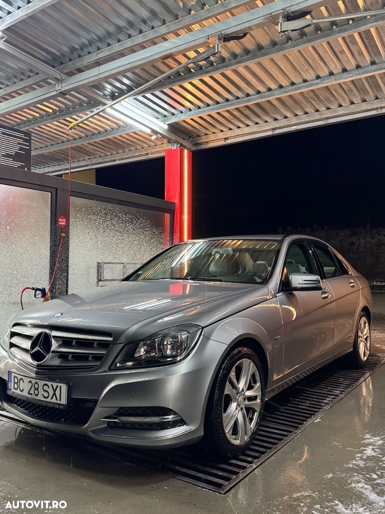 Mercedes-Benz C - 25