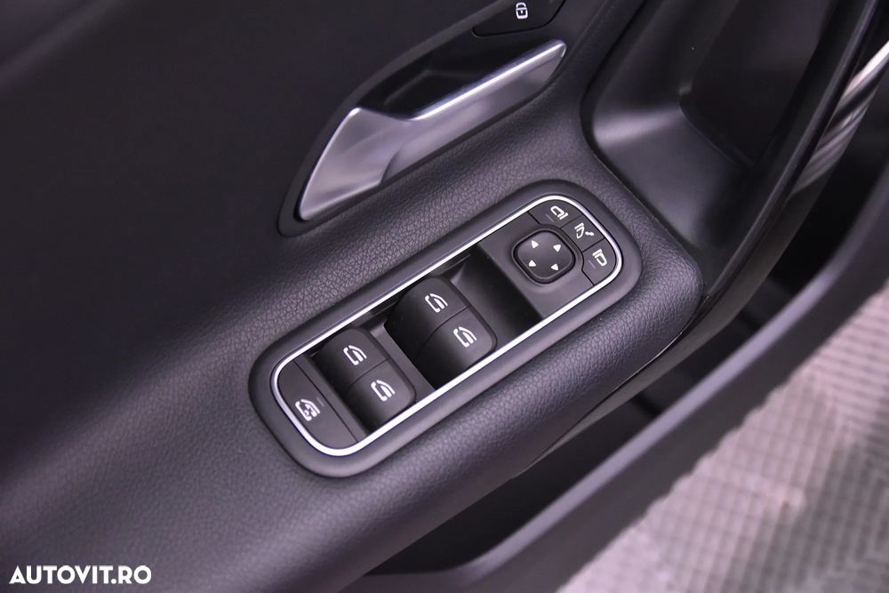 Mercedes-Benz A 200 7G-DCT - 14