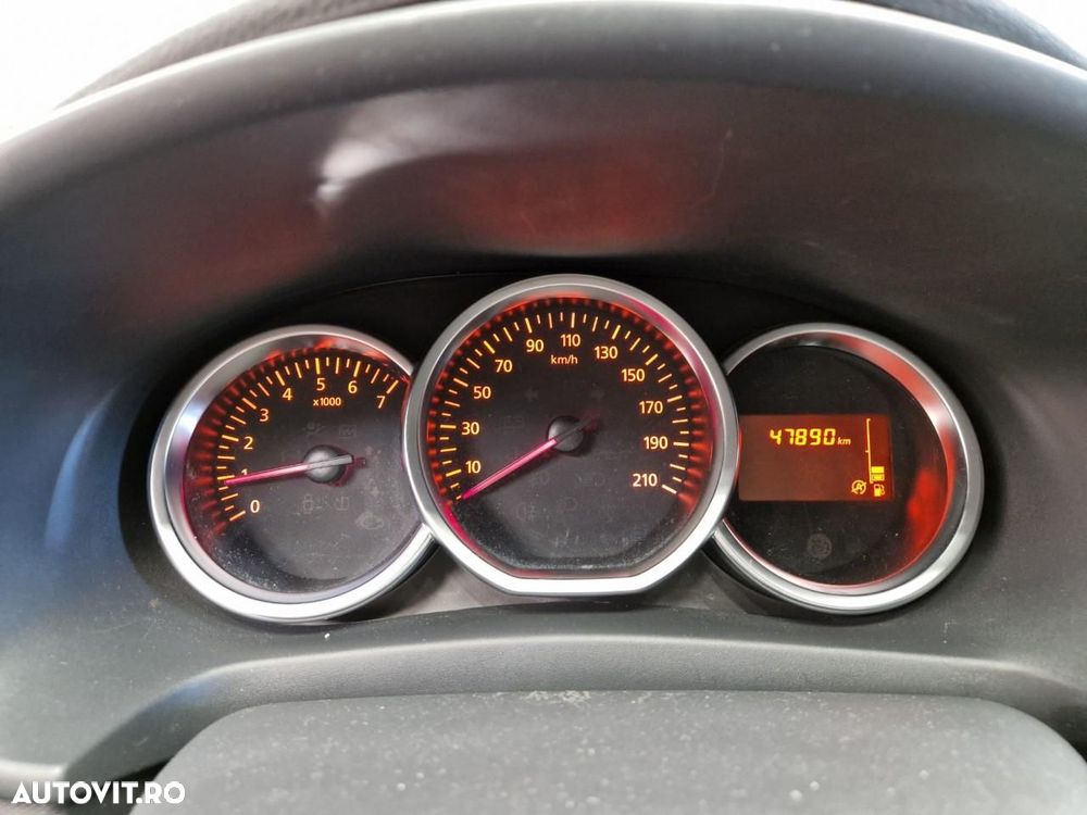 Dacia Logan - 8