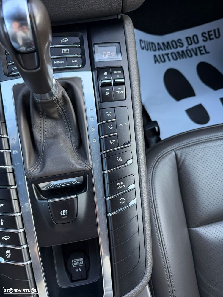 Porsche Macan S - 35