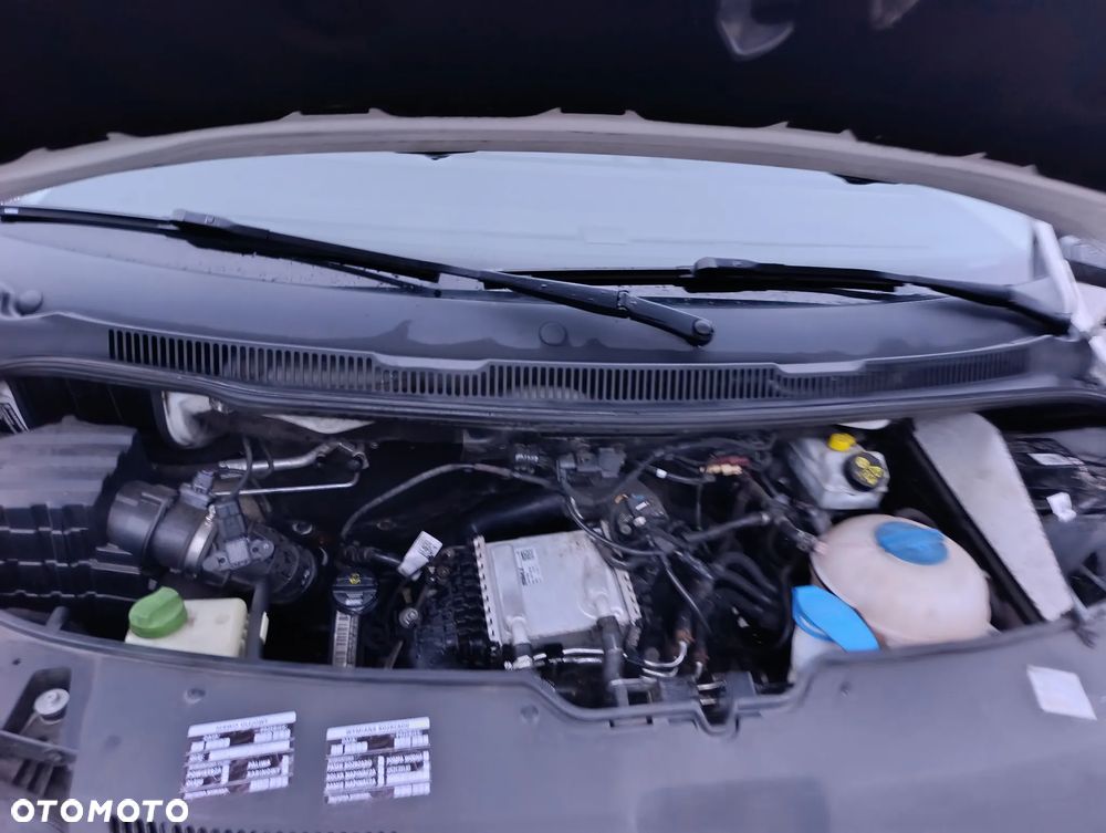 Volkswagen Transporter - 18