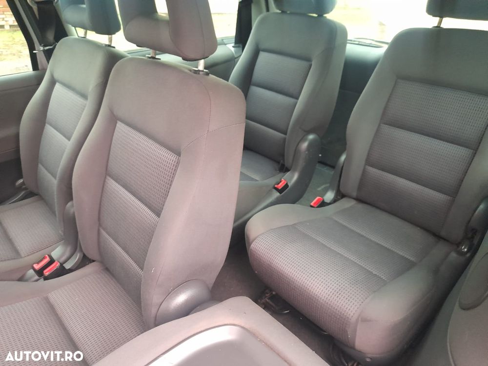 Volkswagen Sharan 2.0 TDI DPF BlueMotion Comfortline - 8