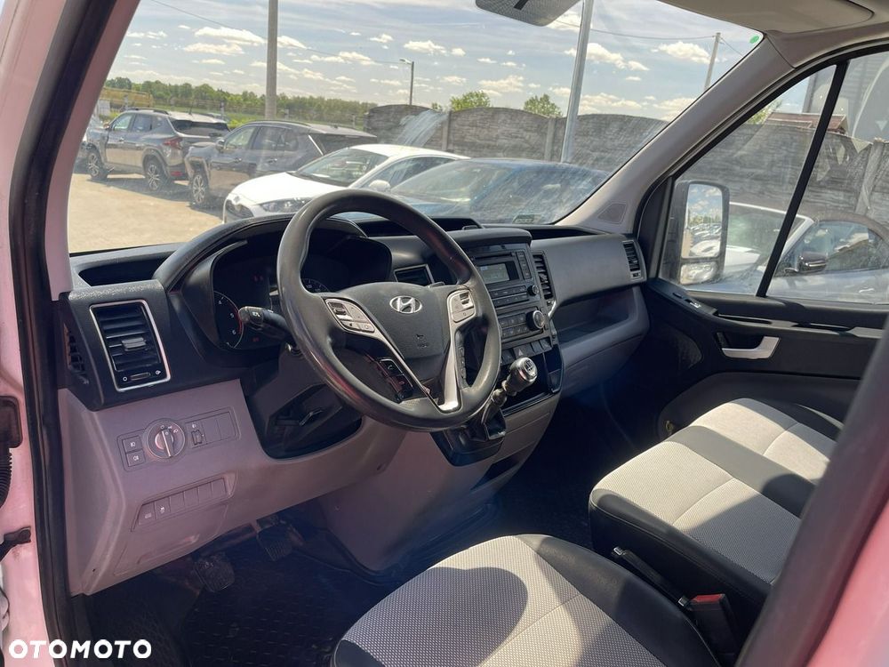Hyundai H350 - 11