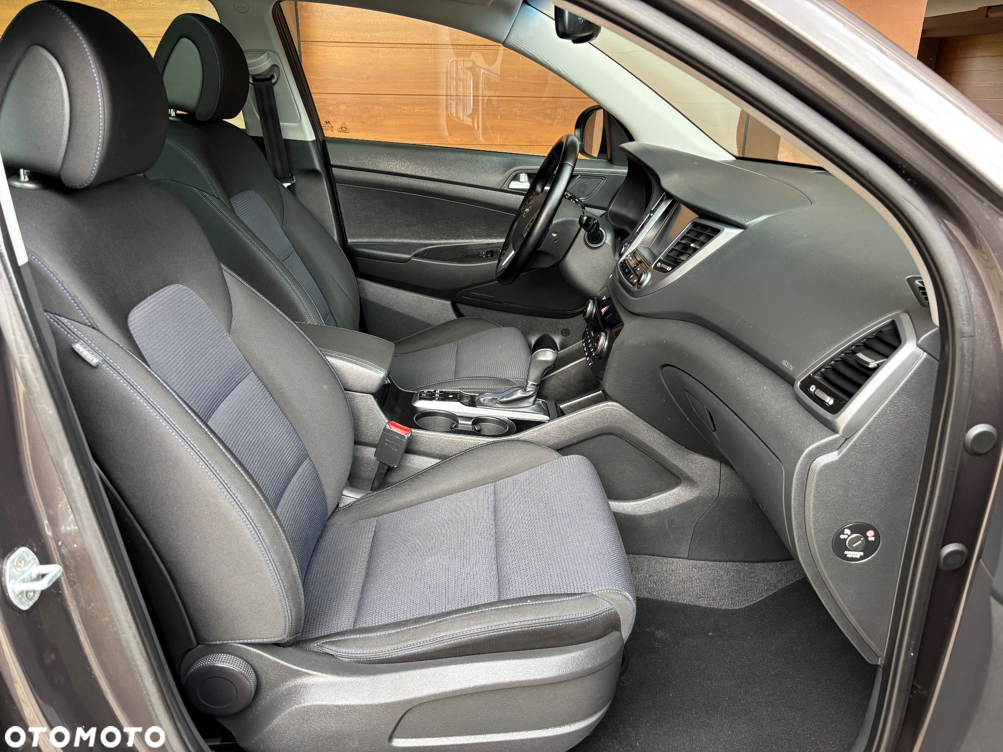 Hyundai Tucson 1.7 CRDI BlueDrive Design 2WD DCT - 17