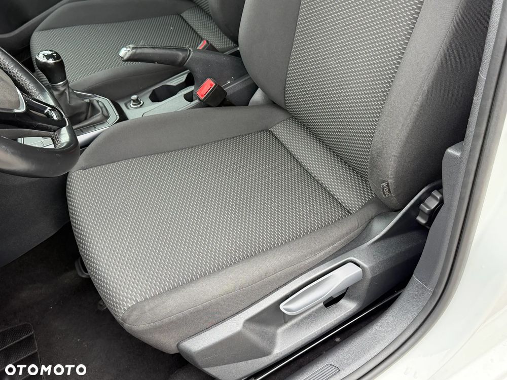 Volkswagen Polo - 13