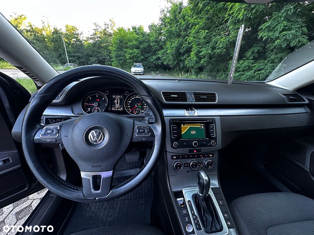 Volkswagen Passat 2.0 TDI Highline DSG - 20