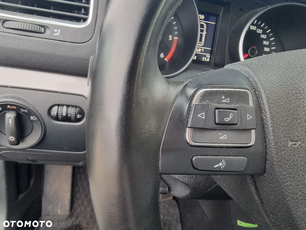 Volkswagen Golf - 26
