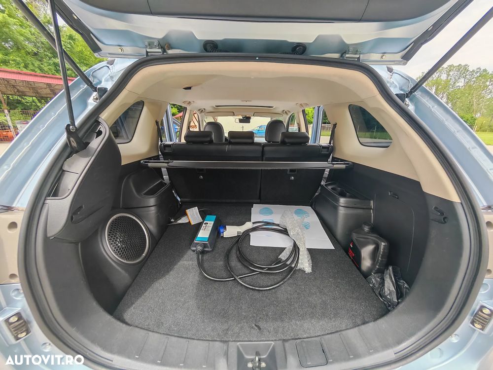 Mitsubishi Outlander - 24