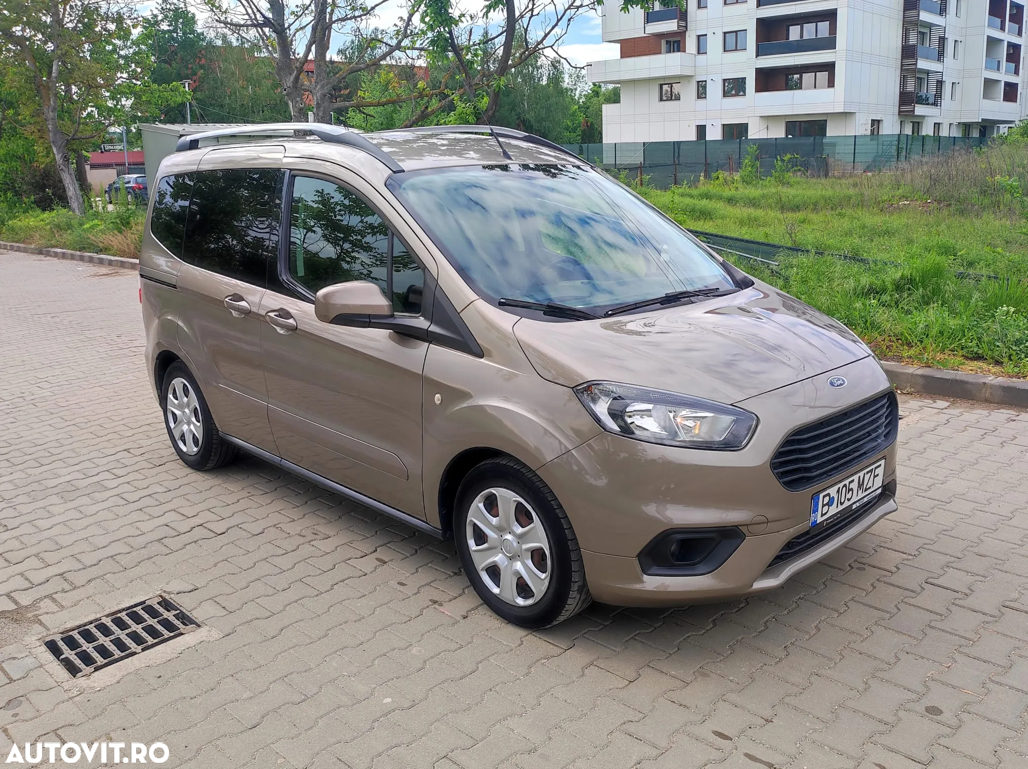 Ford Tourneo Courier 1.0 EcoBoost Titanium - 7