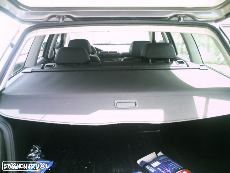 VW Passat 2.8 v6 de 2002 para peças - 9