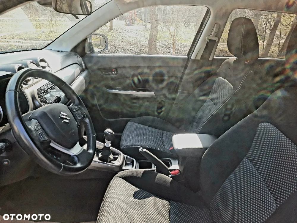 Suzuki Vitara 1.4 Boosterjet SHVS Elegance 2WD - 9