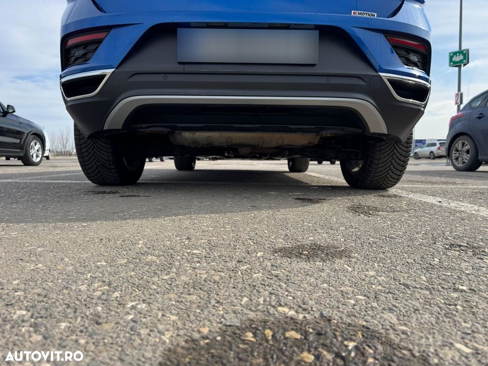 Volkswagen T-Roc - 4