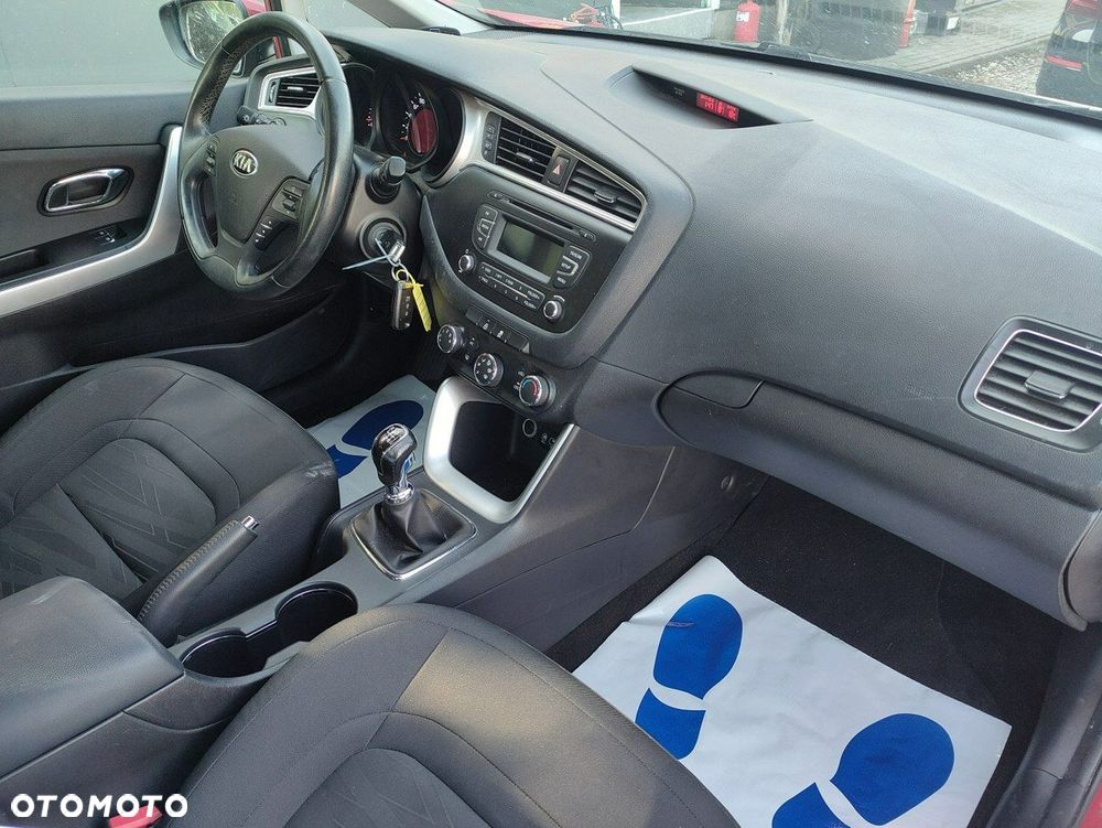 Kia Ceed - 7