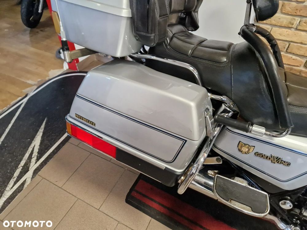 Honda GL - 36