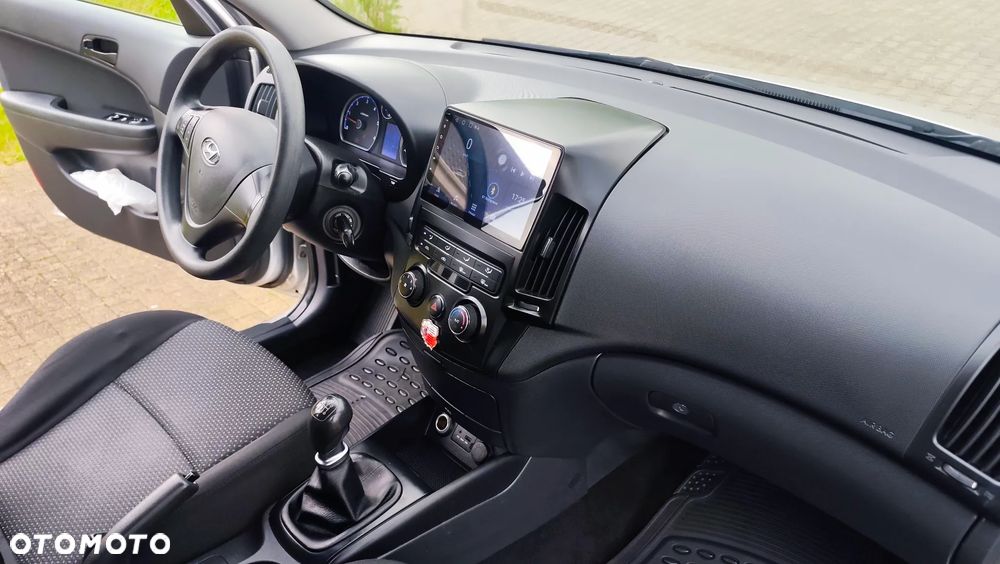 Hyundai i30 blue 1.6 CRDi Premium - 35