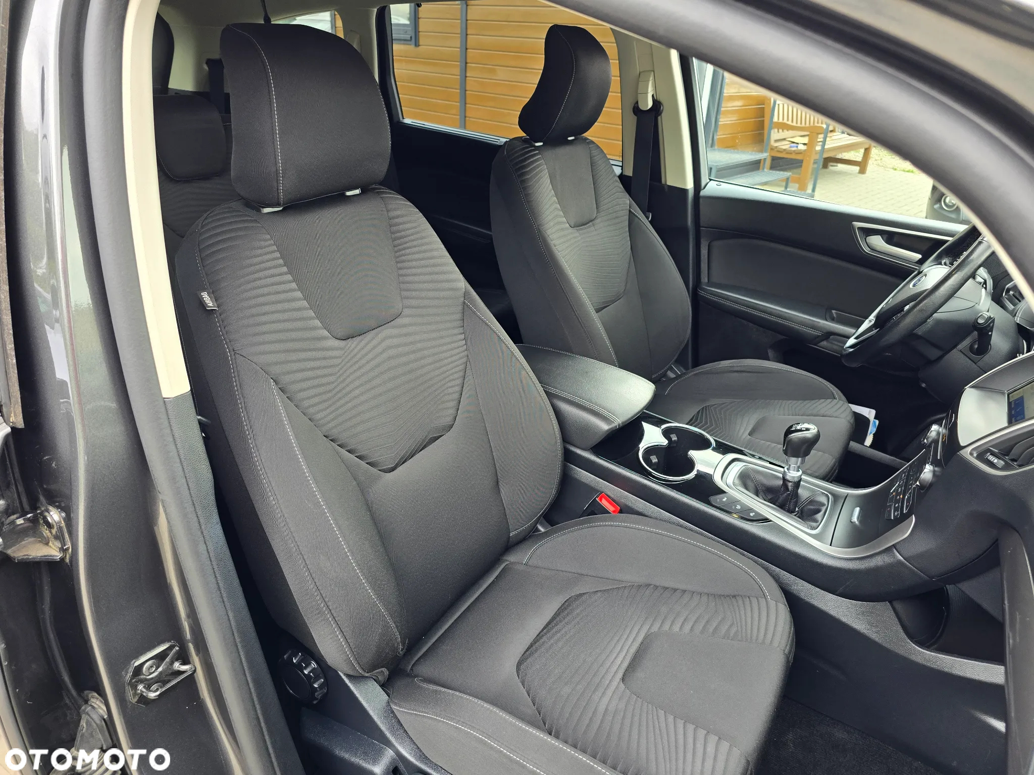 Ford S-Max - 18