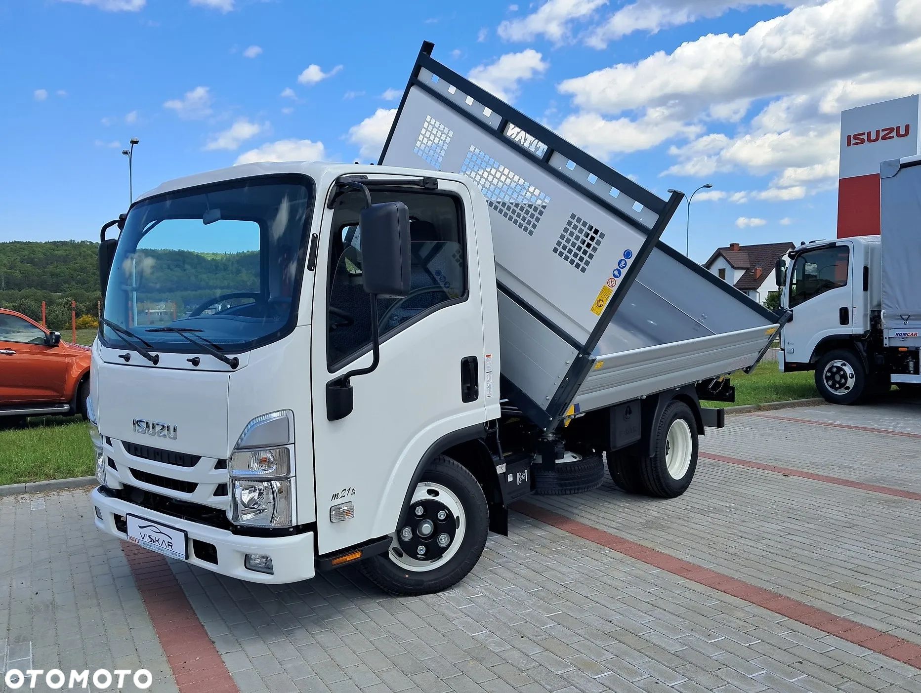 Isuzu M27 - 1