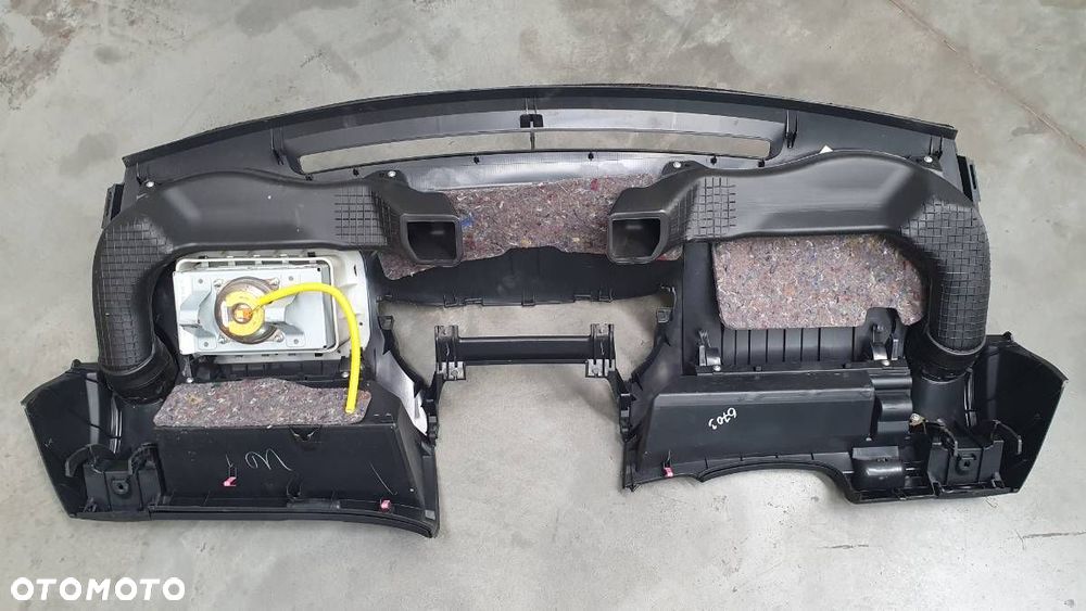 DESKA KOKPIT KONSOLA AIRBAG TOYOTA YARIS II EUROPA 2006 - 6