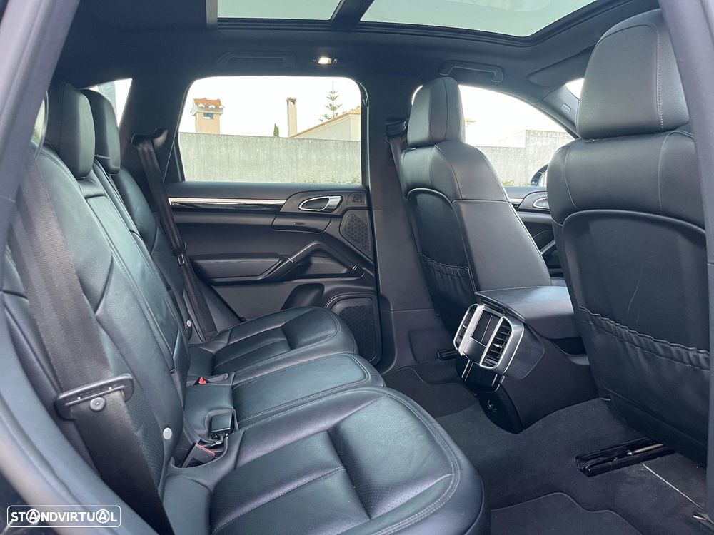 Porsche Cayenne S E-Hybrid - 25