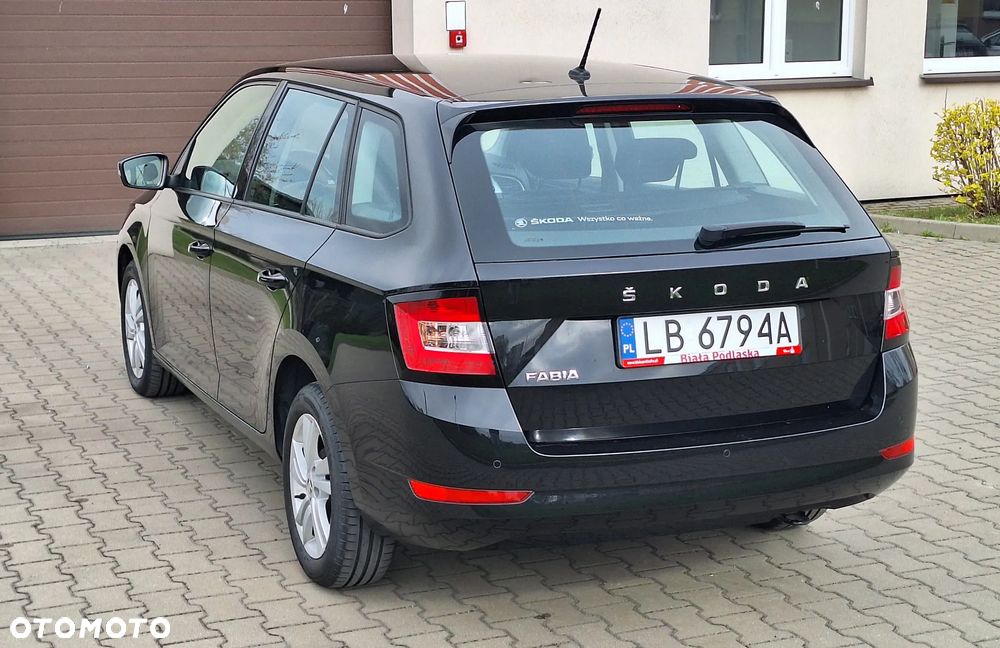 Skoda Fabia 1.0 TSI Ambition - 10