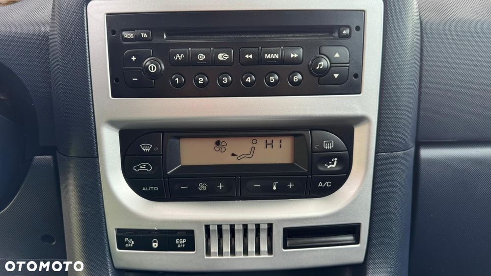 Peugeot 1007 1.6 Trendy 2-Tronic - 24