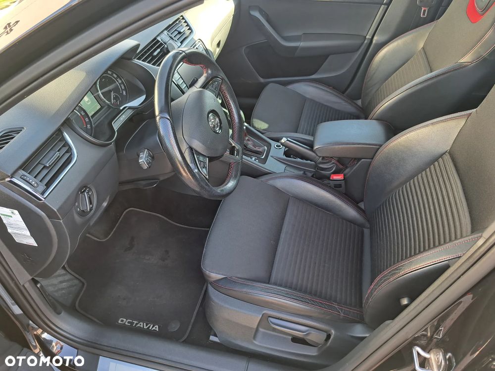 Skoda Octavia 2.0 TDI RS DSG - 11