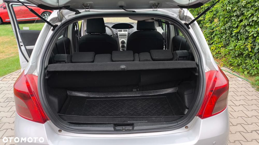 Toyota Yaris 1.3 Luna - 14