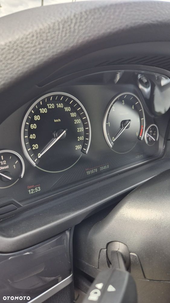 BMW Seria 5 525d xDrive - 7