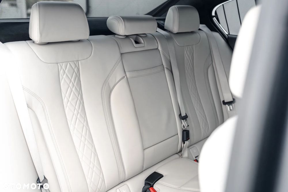 BMW Seria 5 - 30
