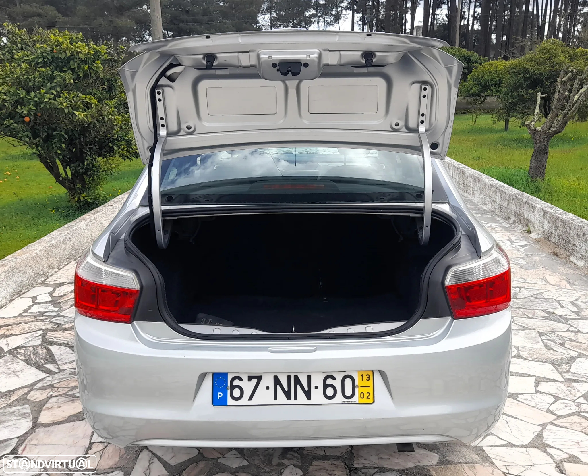 Citroën C-Elysée 1.6 HDi Seduction - 29