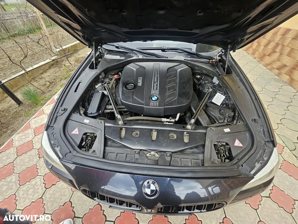 BMW Seria 5 520d Aut. Luxury Line - 8