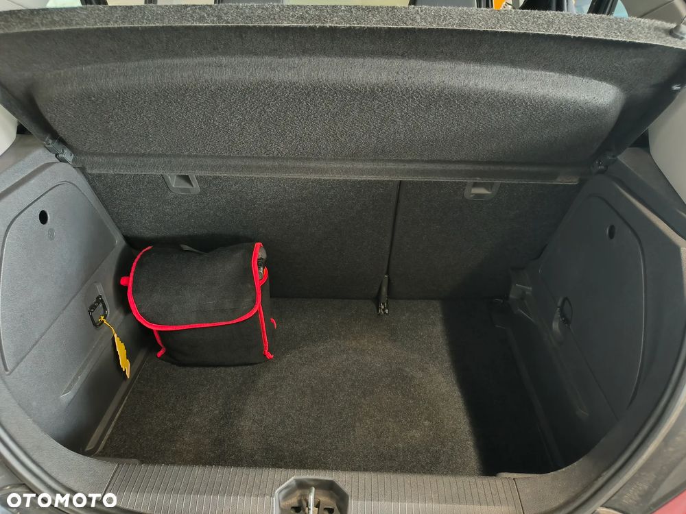 Opel Corsa 1.4 16V Enjoy - 11