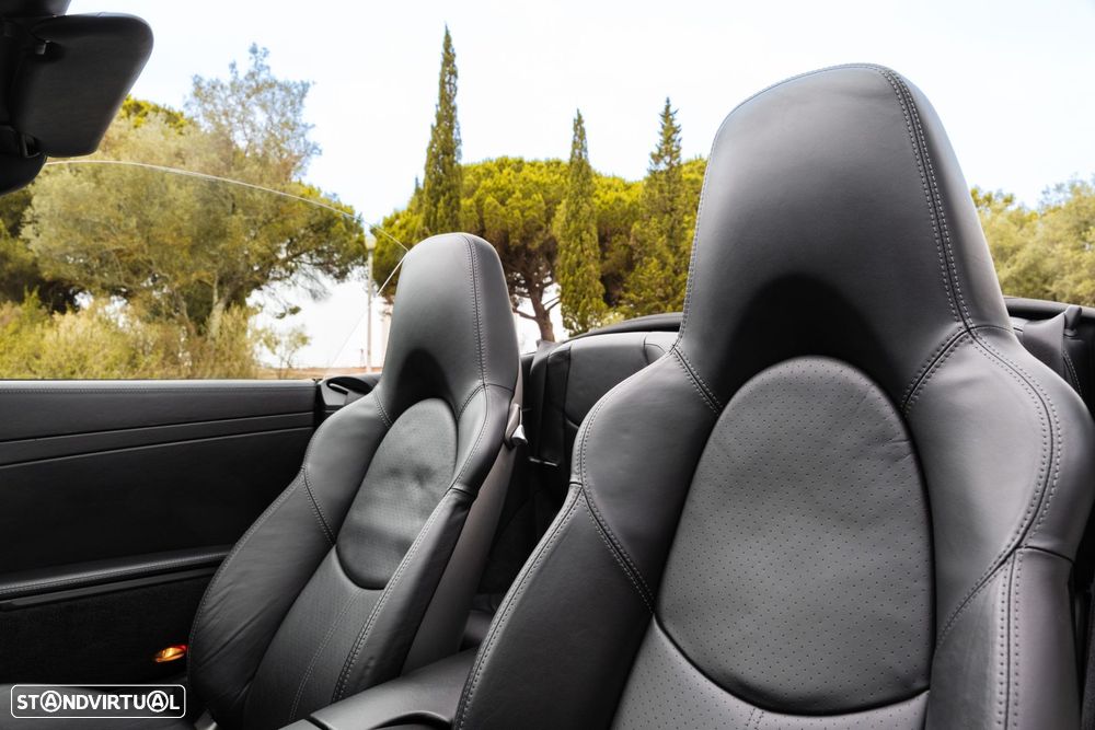 Porsche 911 Série F - 16