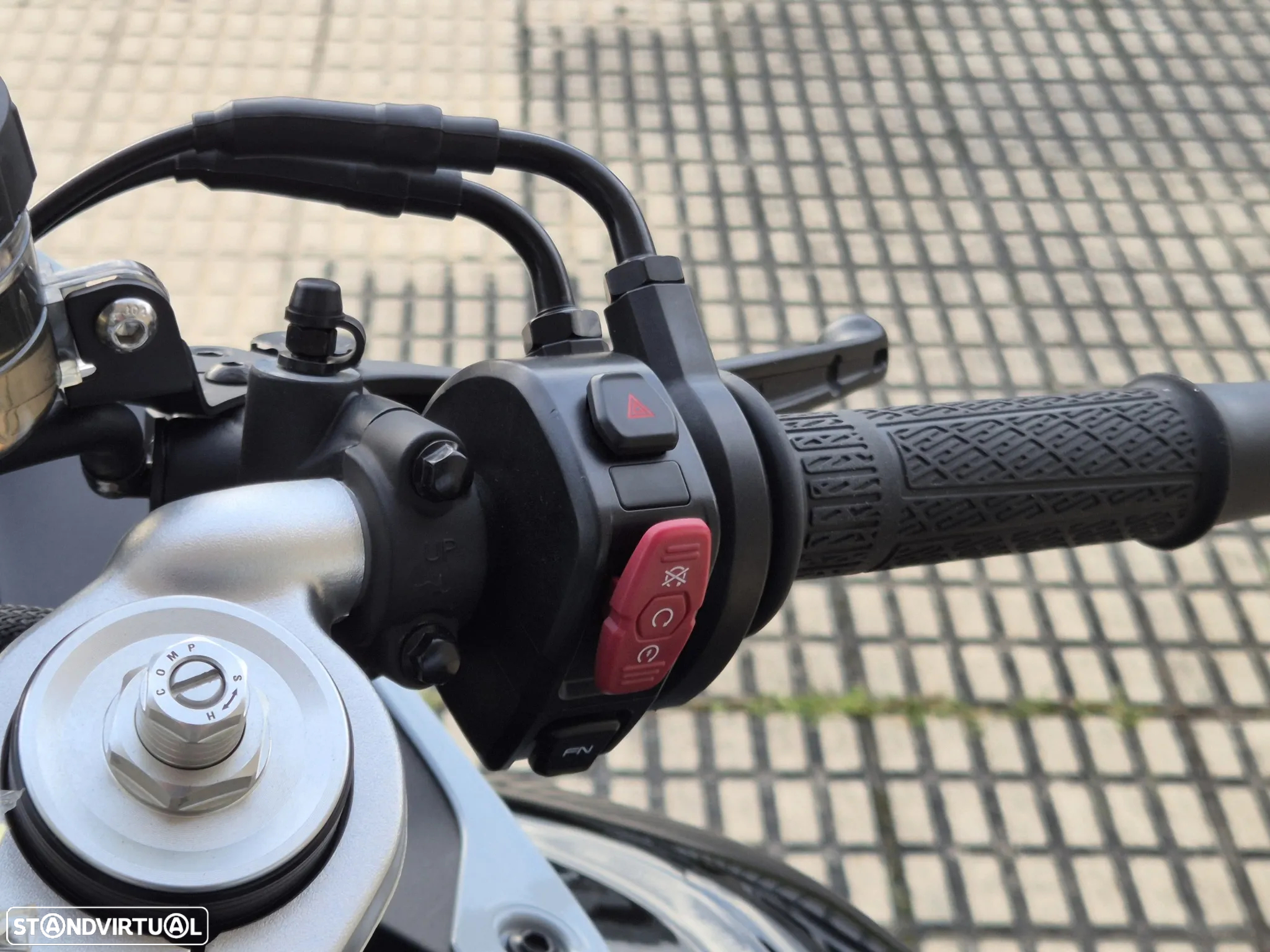 CF Moto 675SR-R - 8