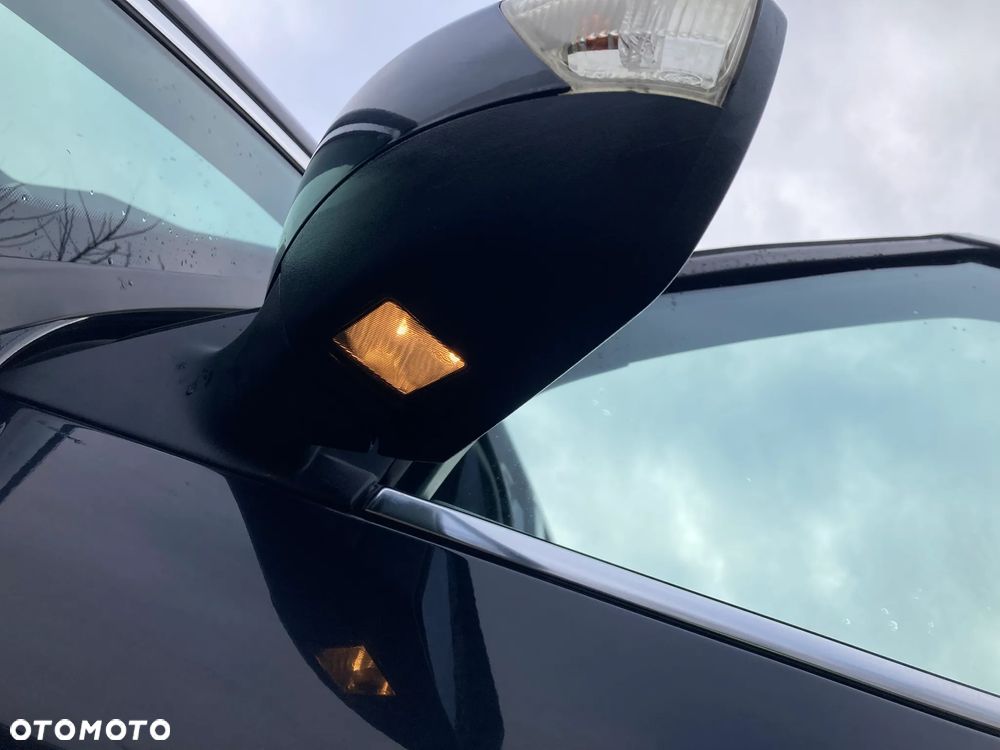 Ford S-Max 2.0 TDCi DPF Titanium - 25
