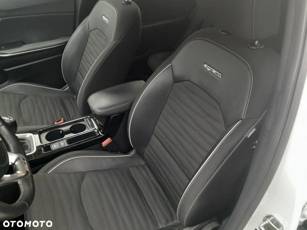 Kia Ceed 1.5 T-GDI OPF GT Line - 18