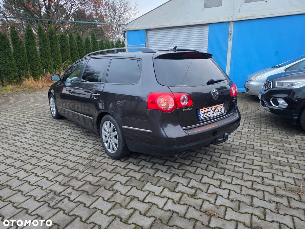 Volkswagen Passat 2.0 TDI Comfortline - 8