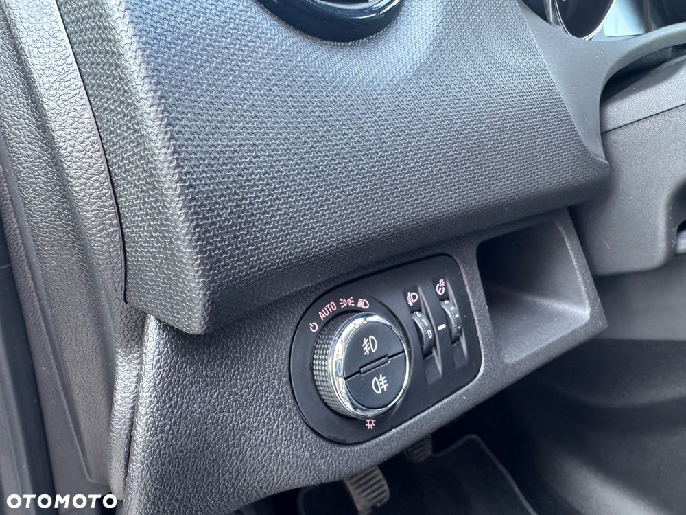 Opel Meriva 1.4 Active - 29