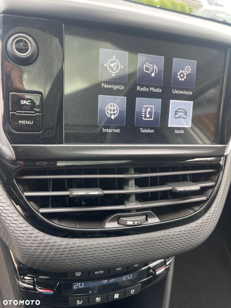 Peugeot 2008 1.2 VTi Allure - 23