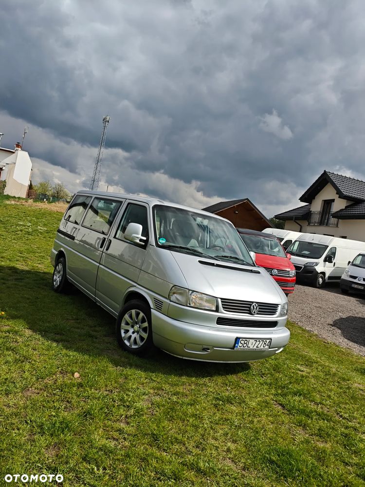 Volkswagen Multivan - 13