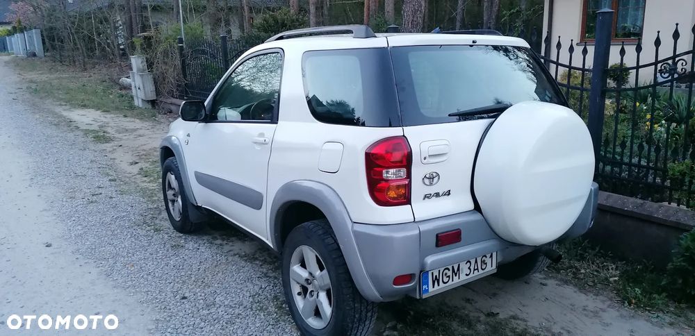 Toyota RAV4 D-4D 4x4 - 2