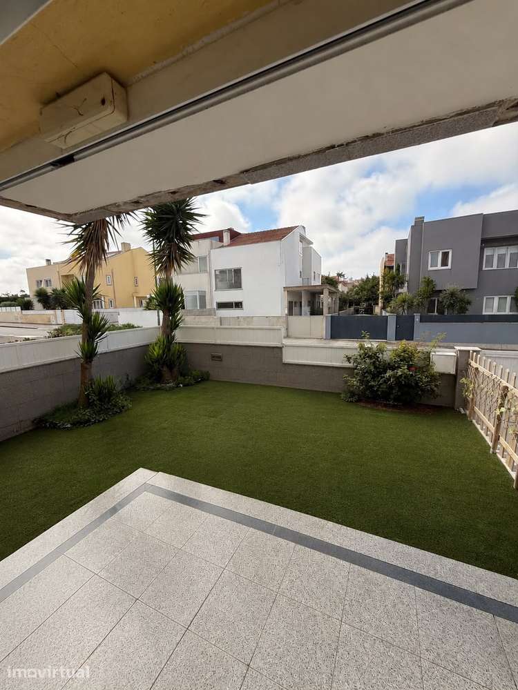 Moradia V3+1 com Jardim e 3 Frentes em Arcozelo, Vila Nova de Gaia - Grande imagem: 5/17